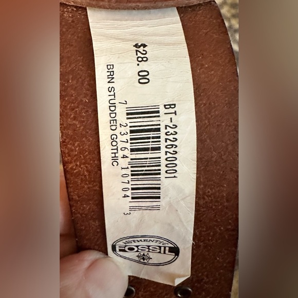 Fossil Brown studded gothic, chunky western leather belt. Size Small - Picture 4 of 4